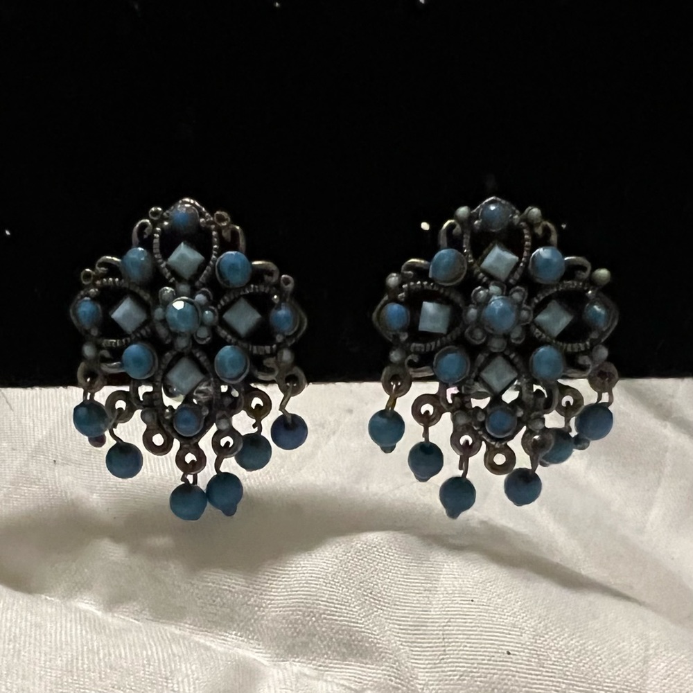 Vintage Clip On Earrings